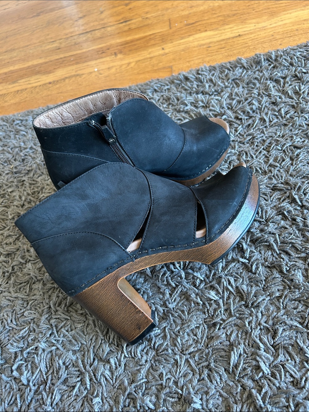 Dansko Delphina Cutout Black Nubuck Leather Peep Toe Booties EU 36